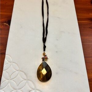 Brown Teardrop Pendant Necklace